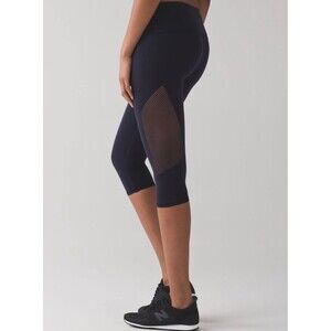 Lululemon Reveal Crop (15") Size XXS Midnight Navy